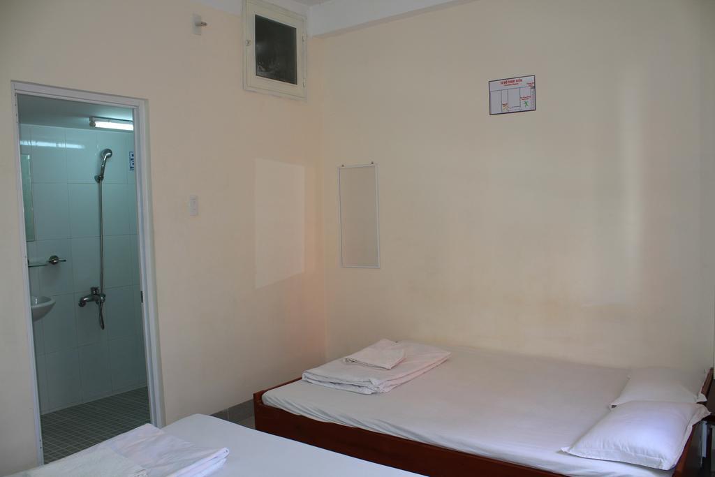 Ngoc Mai Guesthouse Buon Ma Thuot Ruang foto