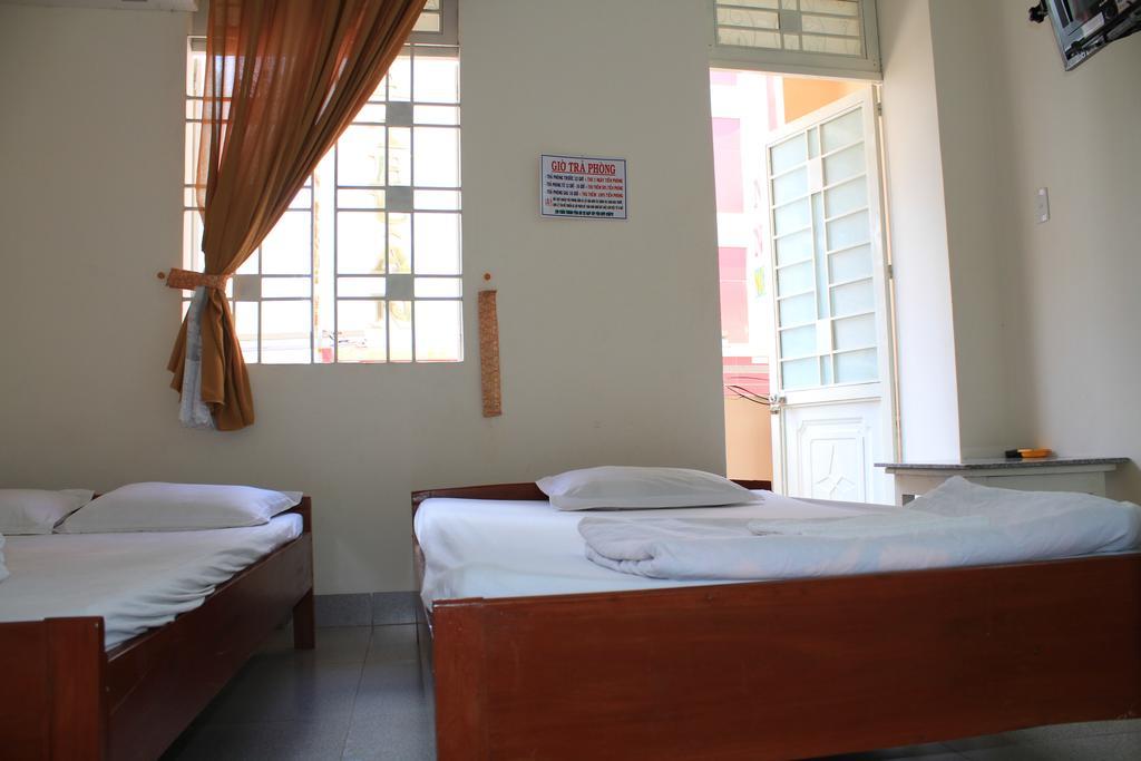 Ngoc Mai Guesthouse Buon Ma Thuot Ruang foto